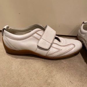 Tods driving shoe sneaker with Velcro close size 7